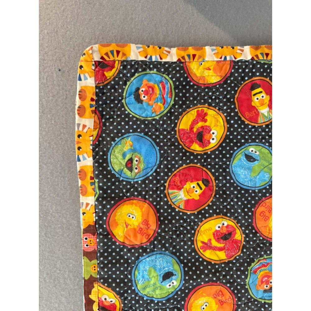Vtg Style Sesame Street Elmo Quilt Reversible Jungle Animal Patchwork Blanket - Picture 8 of 8